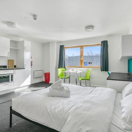 Bright & Central Studio In Luton, Sleeps 2 Luton  Exteriér fotografie