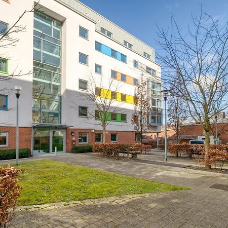 Bright & Central Studio In Luton, Sleeps 2 Luton  Exteriér fotografie