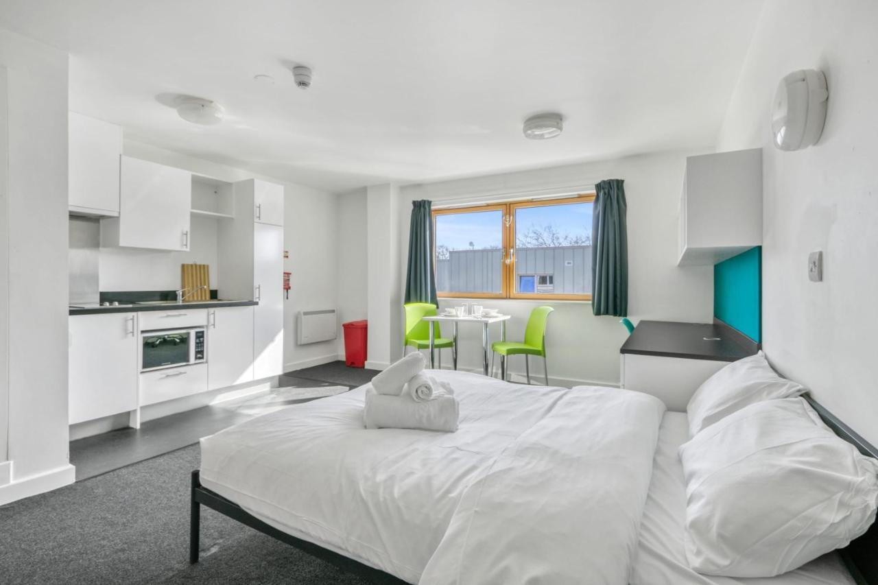 Bright & Central Studio In Luton, Sleeps 2 Luton  Exteriér fotografie