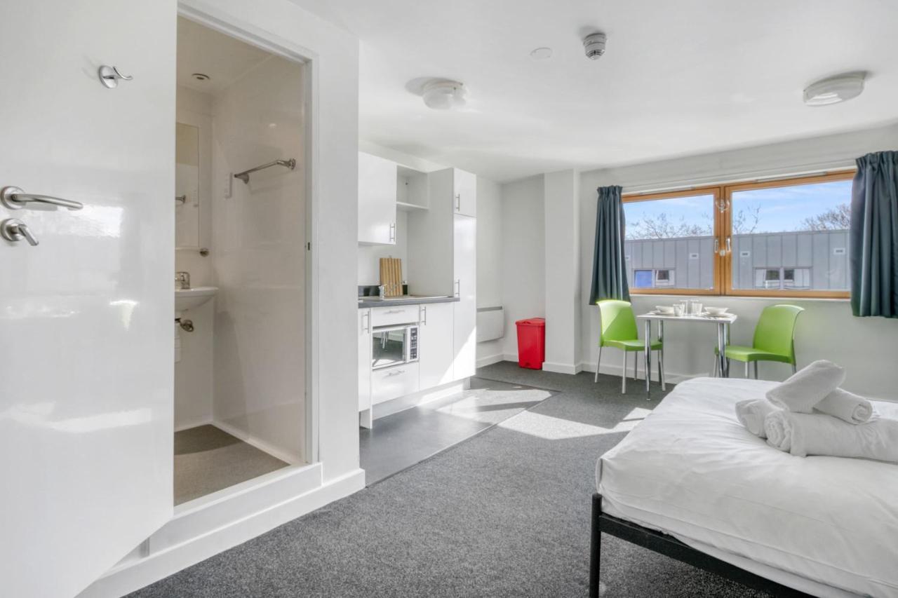 Bright & Central Studio In Luton, Sleeps 2 Luton  Exteriér fotografie