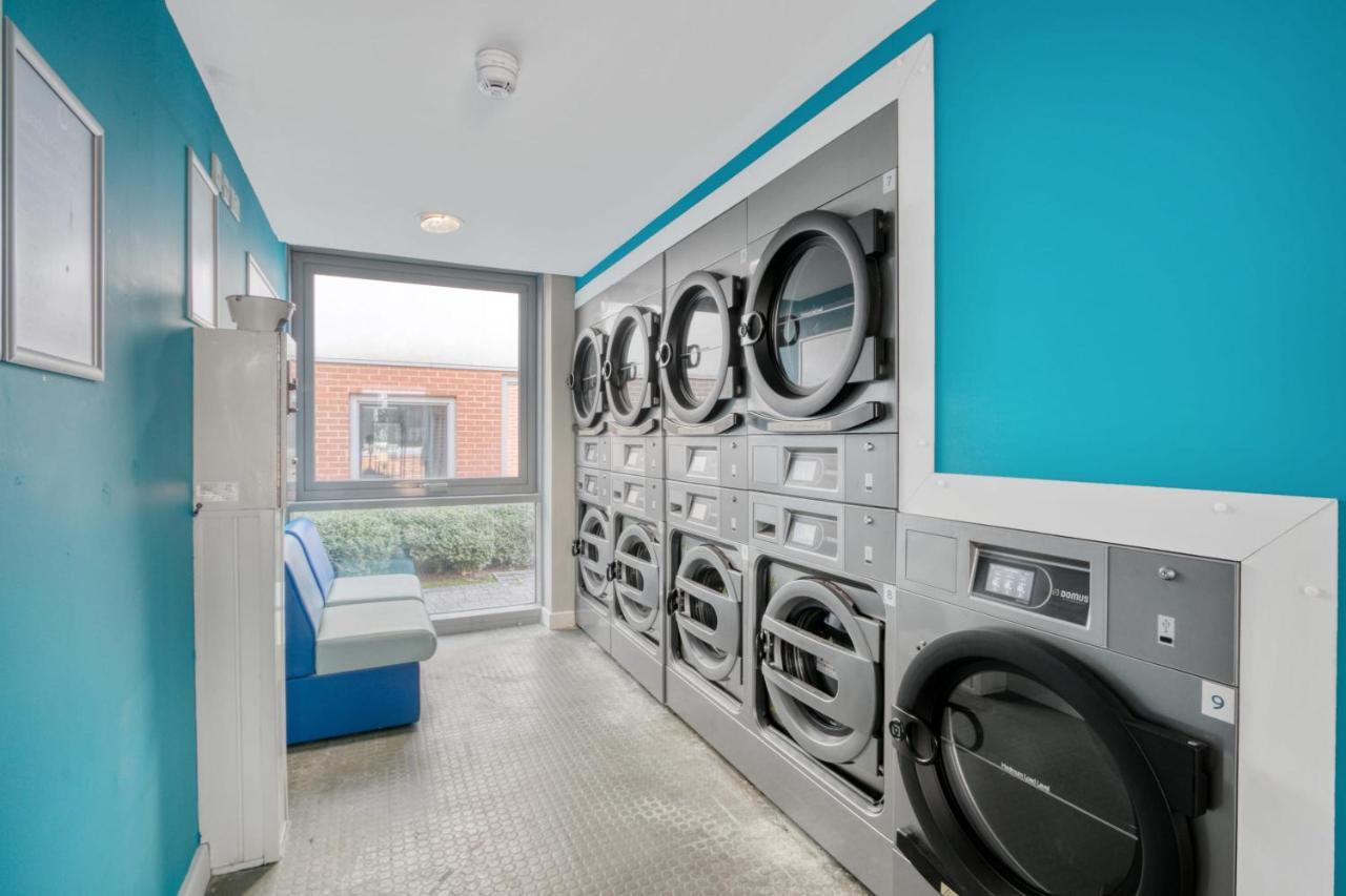Bright & Central Studio In Luton, Sleeps 2 Luton  Exteriér fotografie