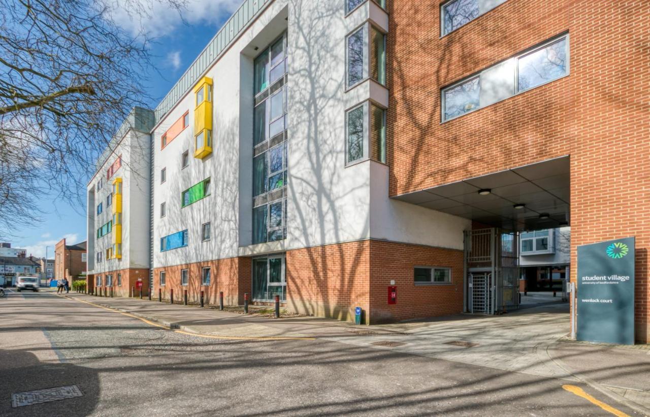 Bright & Central Studio In Luton, Sleeps 2 Luton  Exteriér fotografie